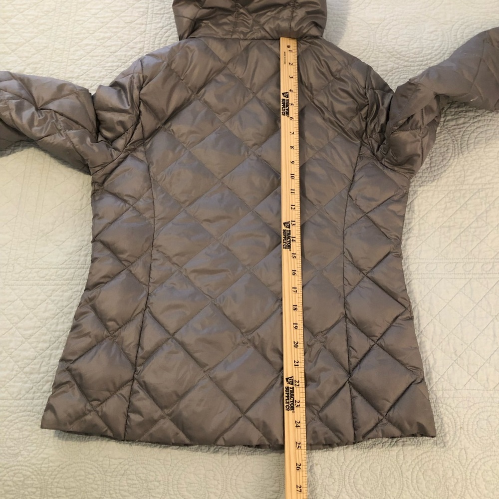 Lauren Ralph Lauren down hooded jacket. Size small. - Picture 14 of 16
